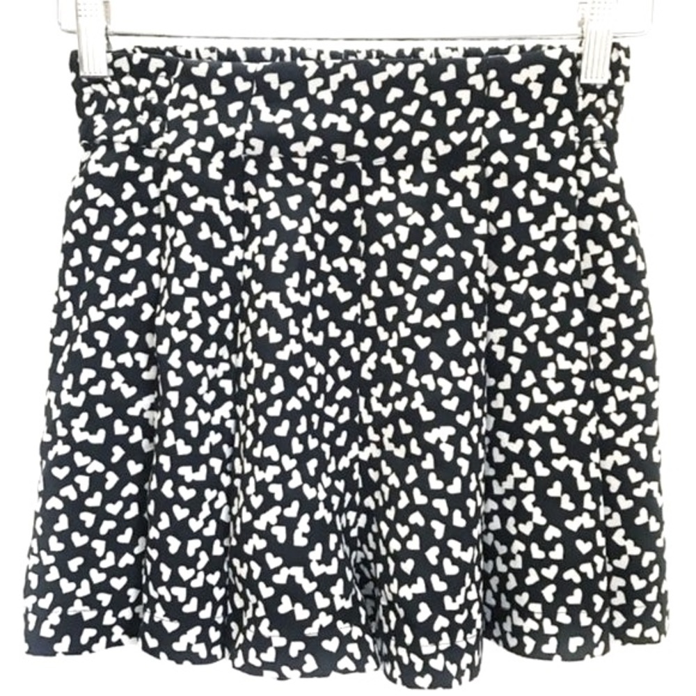 Zara Flutter Shorts Flowy High Rise Black/Off-White Heart Print w Pockets Sz XS